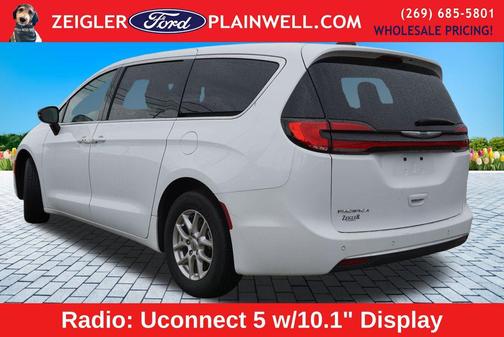 Bright White Clearcoat 2024 Chrysler Pacifica Touring L