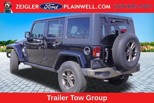 Black Clearcoat 2016 Jeep Wrangler Unlimited Sahara