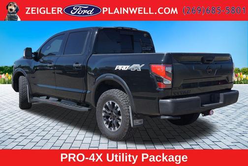 Super Black 2021 Nissan Titan PRO-4X