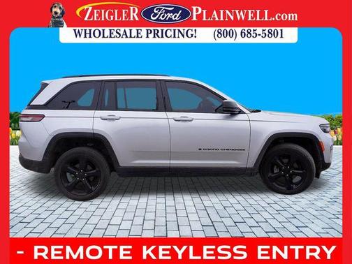 2023 Jeep Grand Cherokee Altitude