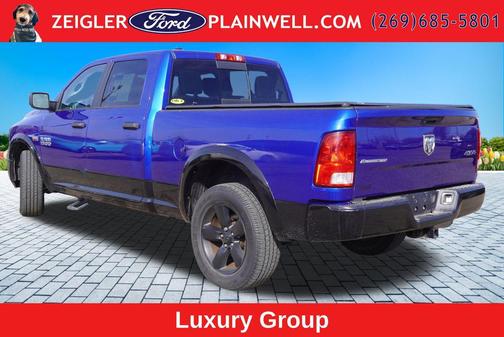 Blue Streak Pearlcoat 2016 RAM 1500 SLT