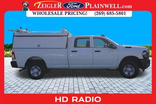 2023 RAM 3500 Tradesman Crew Cab 4x4 8' Box