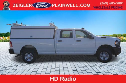 2023 RAM 3500 Tradesman Crew Cab 4x4 8' Box