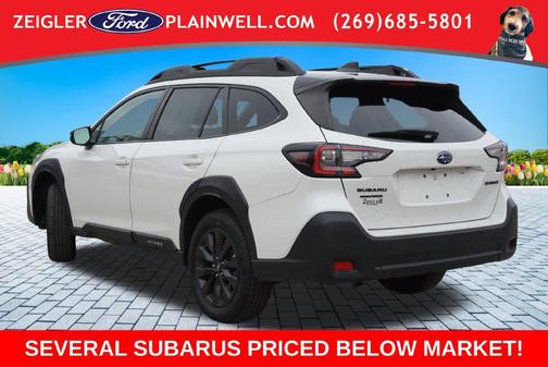 Crystal White Pearl 2025 Subaru Outback Onyx Edition