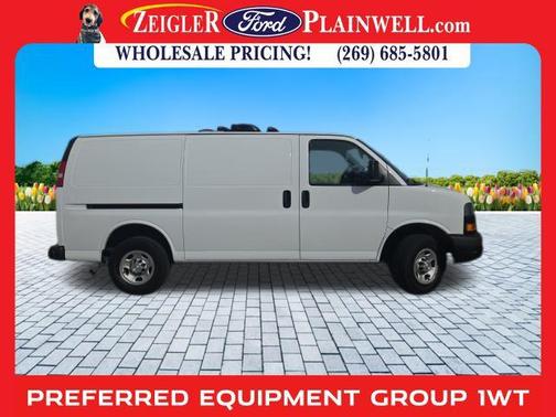 2021 Chevrolet Express 2500 RWD 2500 Regular Wheelbase WT