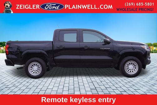 Black 2024 Chevrolet Colorado WT