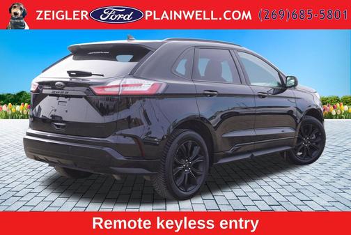 Black Metallic 2023 Ford Edge SE