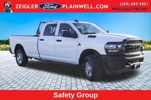 2024 RAM 3500 Tradesman Crew Cab 4x4 8' Box