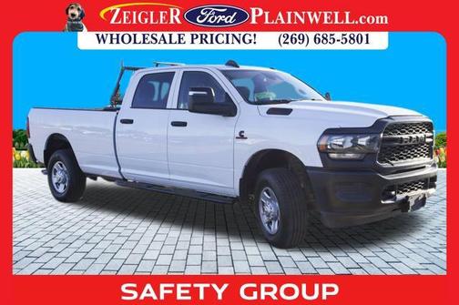 2024 RAM 3500 Tradesman Crew Cab 4x4 8' Box