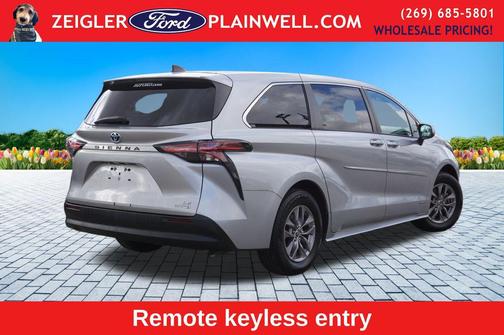 2021 Toyota Sienna LE