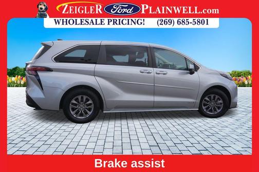 2021 Toyota Sienna LE