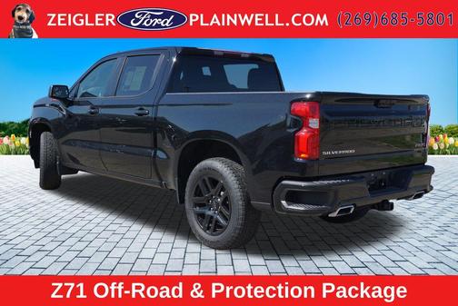 Black 2022 Chevrolet Silverado 1500 RST