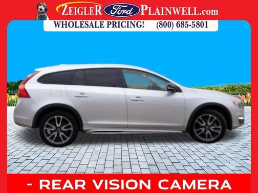 2017 Volvo V60 Cross Country T5