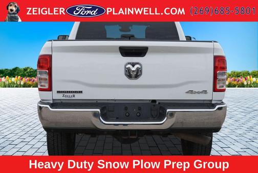 Bright White Clearcoat 2024 RAM 2500 Big Horn Crew Cab 4x4 6'4' Box