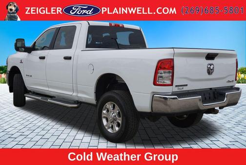 Bright White Clearcoat 2024 RAM 2500 Big Horn Crew Cab 4x4 6'4' Box