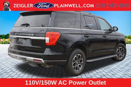 Black Metallic 2022 Ford Expedition XLT