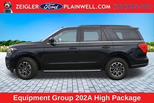 Black Metallic 2022 Ford Expedition XLT