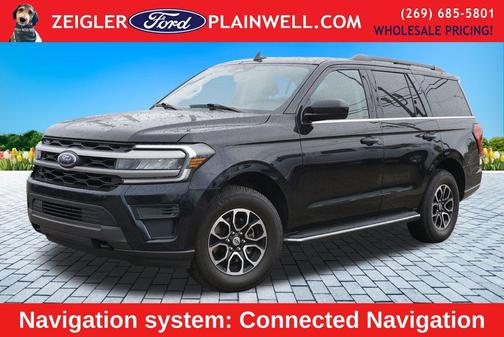 Black Metallic 2022 Ford Expedition XLT