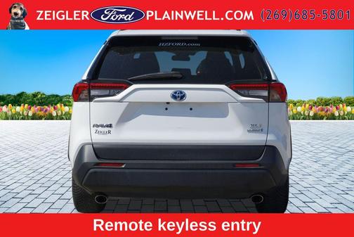 Ice 2023 Toyota RAV4 Hybrid XLE