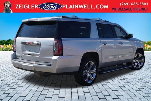 Quicksilver Metallic 2017 GMC Yukon XL Denali