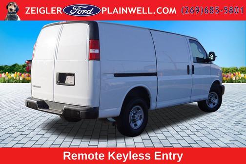 Summit White 2021 Chevrolet Express 2500 Work Van