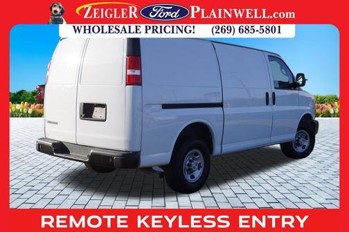 2021 Chevrolet Express 2500 RWD 2500 Regular Wheelbase WT