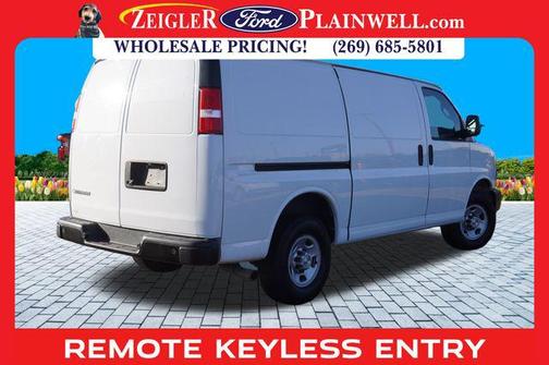 2021 Chevrolet Express 2500 RWD 2500 Regular Wheelbase WT