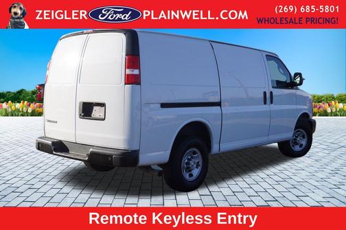 2021 Chevrolet Express 2500 RWD 2500 Regular Wheelbase WT
