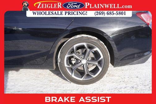 2022 Chevrolet Malibu FWD LT