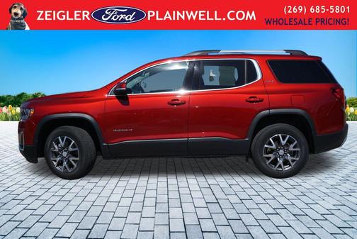 Volcanic Red Tintcoat 2023 GMC Acadia AWD SLT