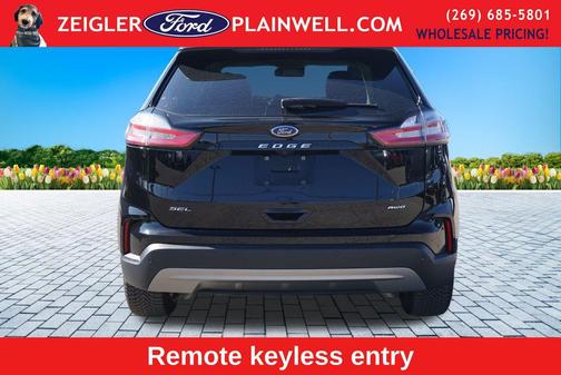 Agate Black Metallic 2023 Ford Edge SEL