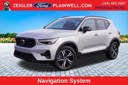2024 Volvo XC40 B5 Core