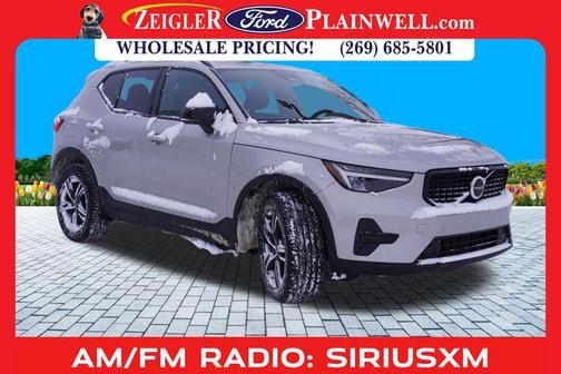 2024 Volvo XC40 B5 Core