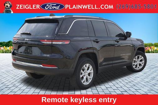 Diamond Black Crystal Pearlcoat 2023 Jeep Grand Cherokee Limited