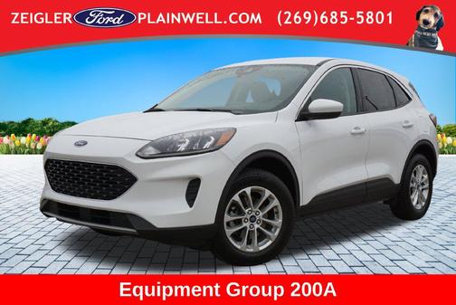 Oxford White 2020 Ford Escape SE