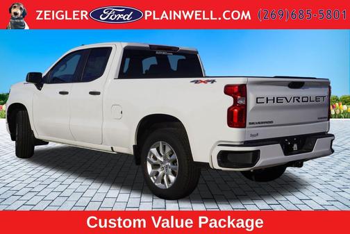 Summit White 2023 Chevrolet Silverado 1500 Custom