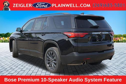 Mosaic Black Metallic 2023 Chevrolet Traverse RS