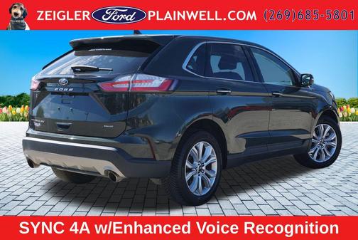 Green Metallic 2023 Ford Edge Titanium