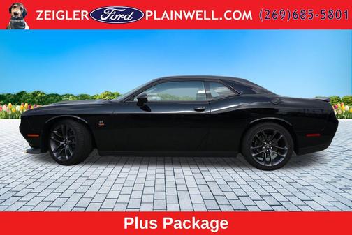 Pitch Black Clearcoat 2023 Dodge Challenger R/T Scat Pack