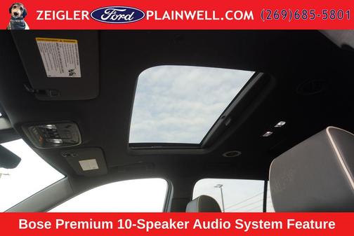 Black 2024 Chevrolet Traverse Premier