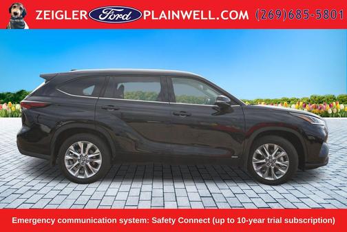 Black 2026 Toyota Highlander Hybrid Limited