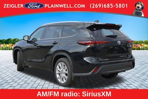 Black 2026 Toyota Highlander Hybrid Limited