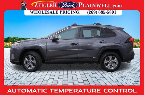 2022 Toyota RAV4 Hybrid XLE