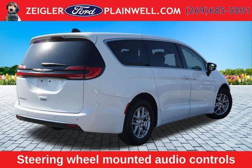Bright White Clearcoat 2024 Chrysler Pacifica Touring L