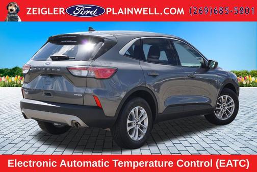 Gray Metallic 2022 Ford Escape SE