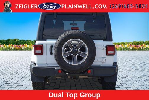 Bright White Clearcoat 2021 Jeep Wrangler Unlimited Sahara