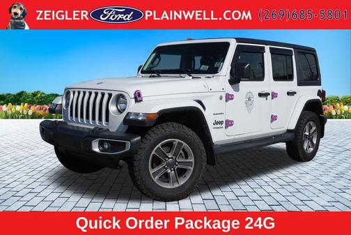 Bright White Clearcoat 2021 Jeep Wrangler Unlimited Sahara