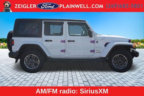 Bright White Clearcoat 2021 Jeep Wrangler Unlimited Sahara
