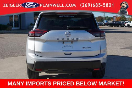 Brilliant Silver Metallic 2024 Nissan Rogue SV