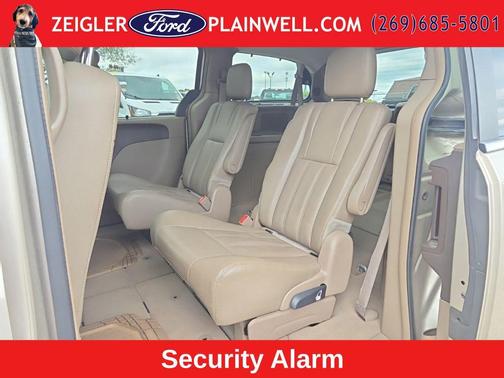 Cashmere/Sandstone Pearlcoat 2016 Chrysler Town & Country Touring